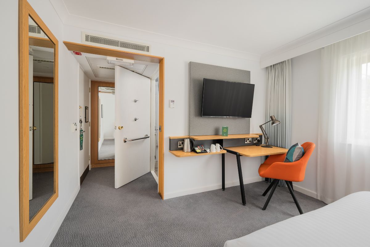 Accessible rooms bromsgrove.