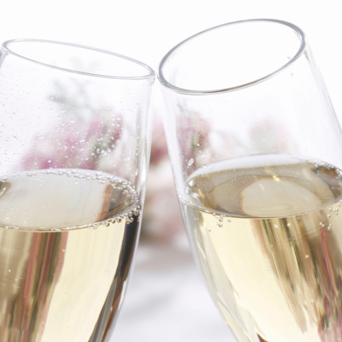 Get a FREE bottle of fizz